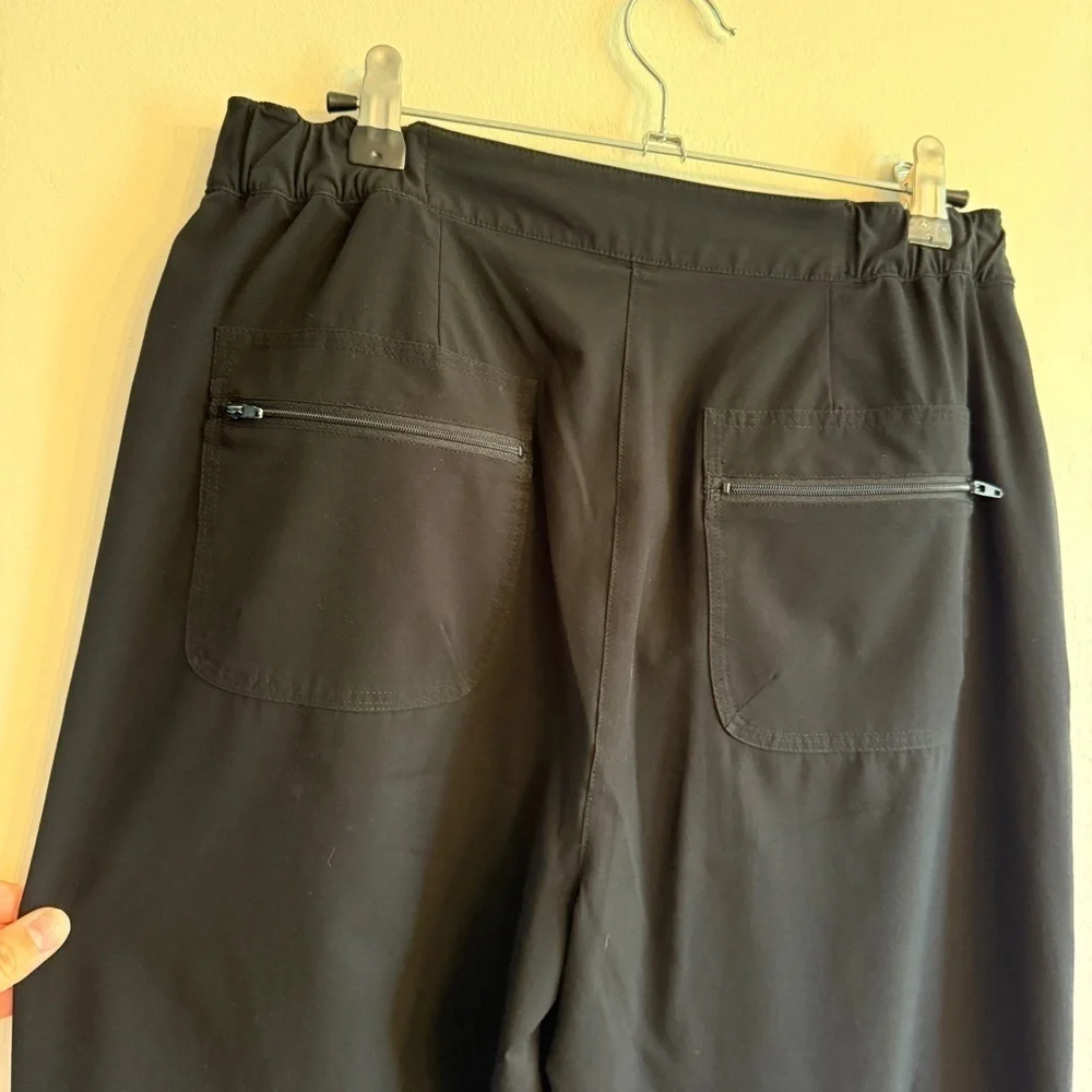 Zenergy by Chicos black pants size 1 - Picture 3 of 7